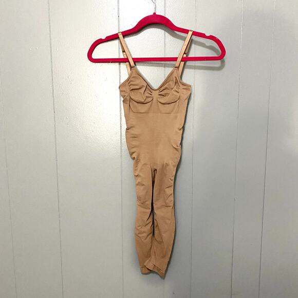 Skims Tan Sienna Neutral Seamless Sculpt Ankle Crop Catsuit Shapewear XXS/XS - Picture 3 of 9